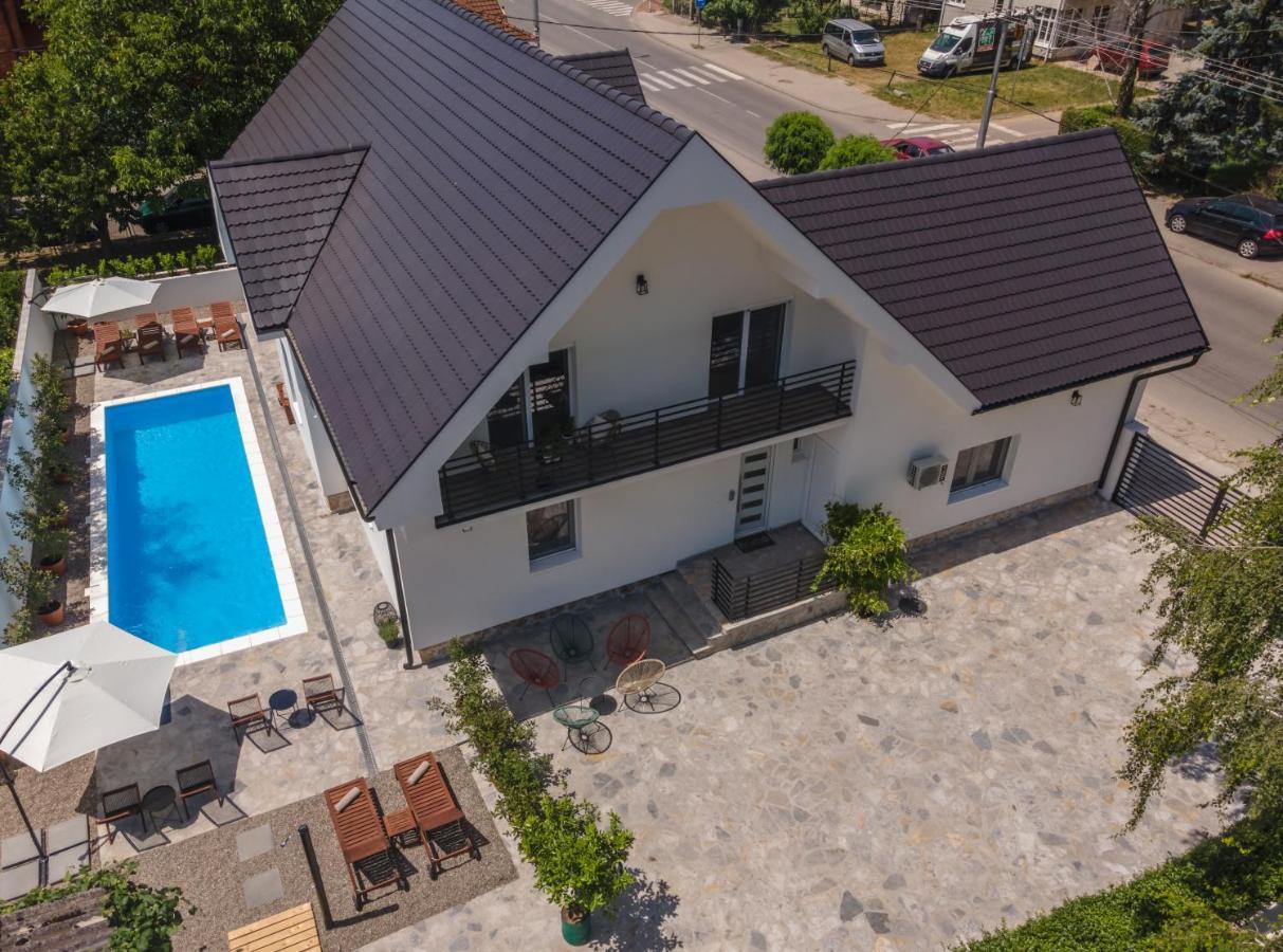 Vila Pobeda Banja Koviljača Esterno foto