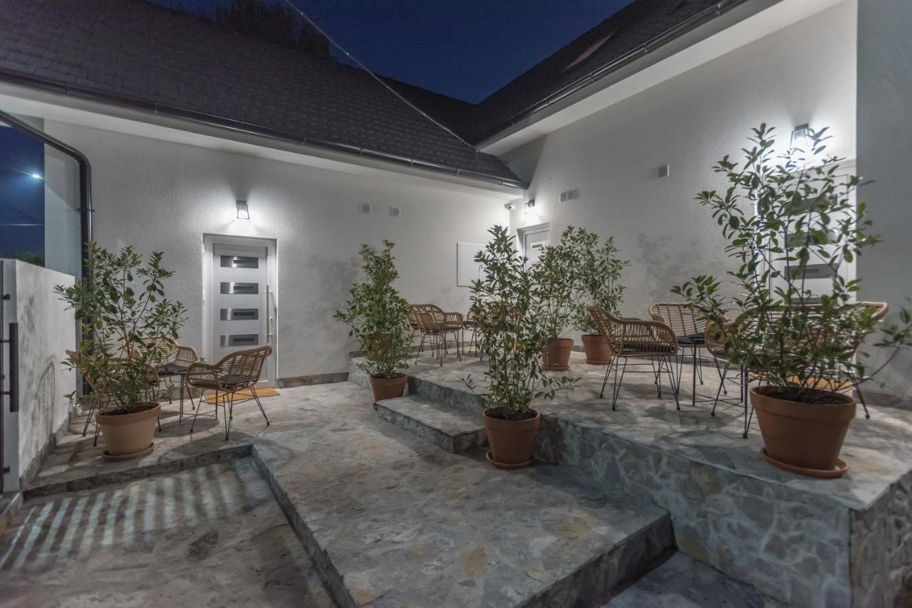 Vila Pobeda Banja Koviljača Esterno foto